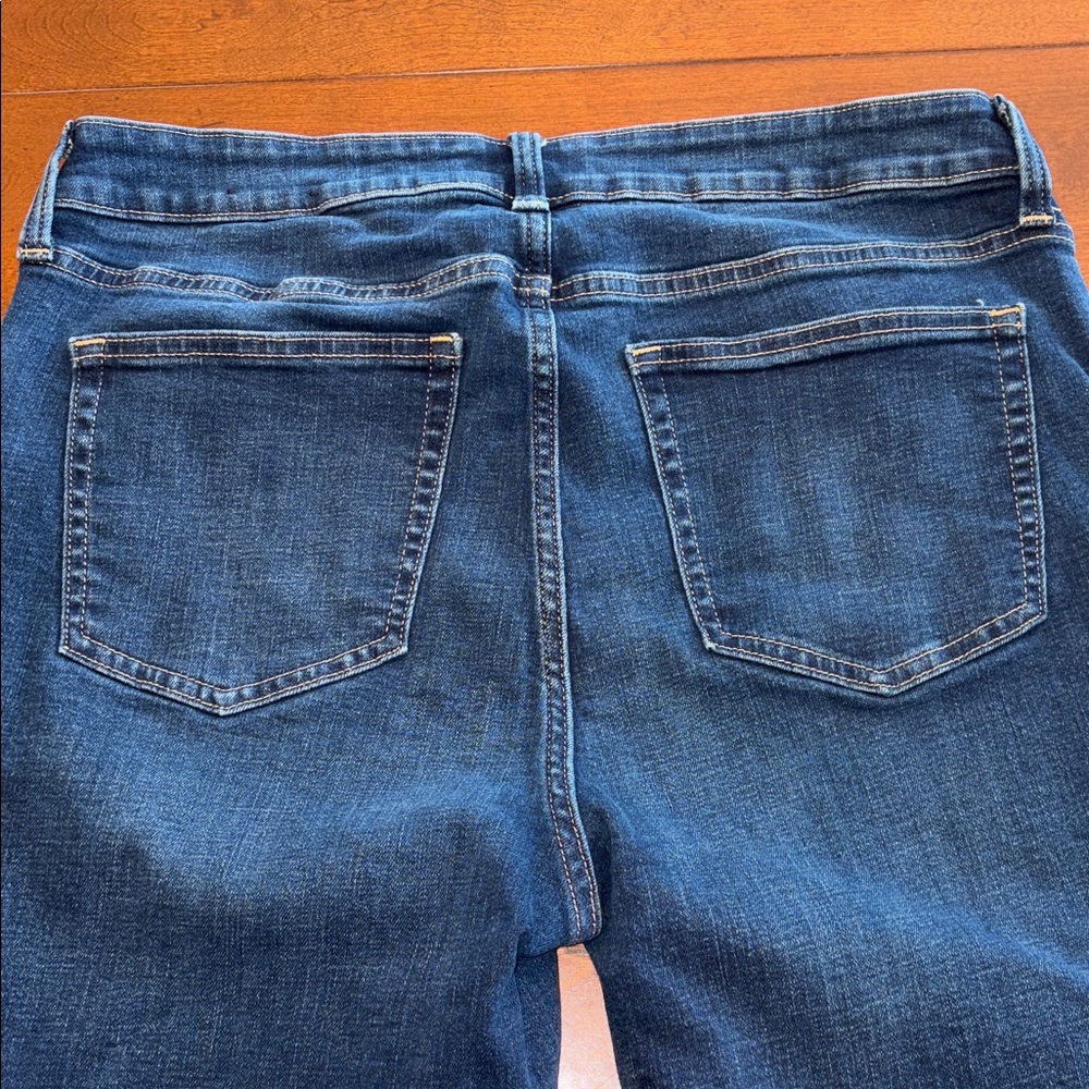 GAP Ladie’s Classic Straight Jeans Sz 14/32R - Picture 4 of 6